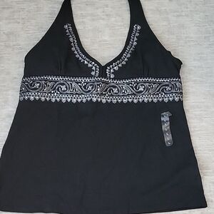 a.n.a Elegant Black Tank with White Embroidery